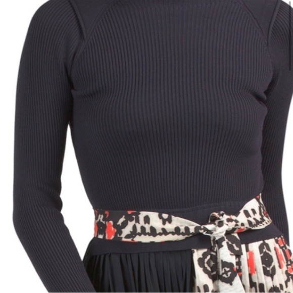 Chic & Elegant Asymmetrical Navy Dress - Sweater Top & Patterned Scarf LIKE NEW - Picture 3 of 15